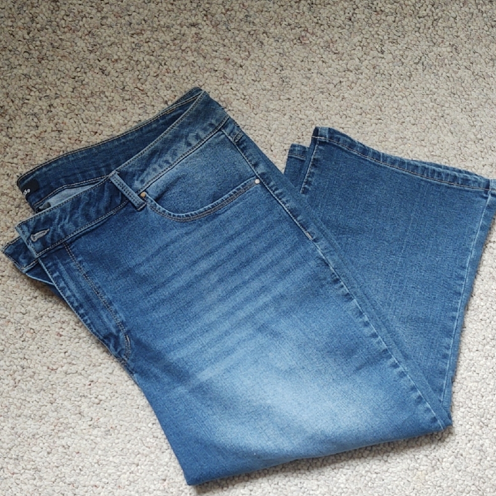 d. jeans Classic Blue Capris